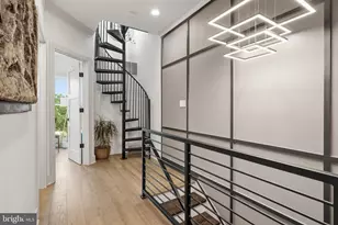 256 15th St SE, Washington, DC 20003 - Photo 23