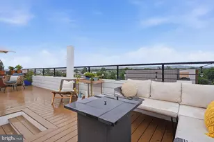 256 15th St SE, Washington, DC 20003 - Photo 39