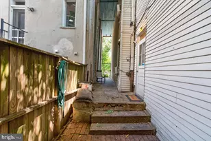 176 North Carolina Ave SE, Washington, DC 20003 - Photo 17