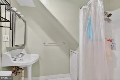 176 North Carolina Avenue SE, Washington, DC 20003 - Photo 23