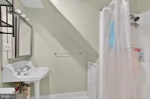 176 North Carolina Ave SE, Washington, DC 20003 - Photo 23