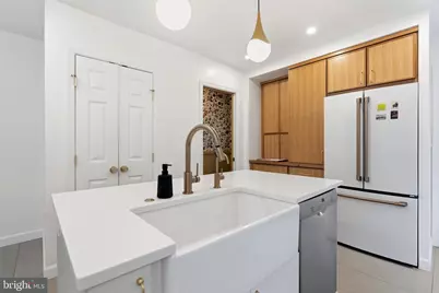 230 11th Street SE, Washington, DC 20003 - Photo 13