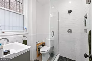 230 11th St SE, Washington, DC 20003 - Photo 49