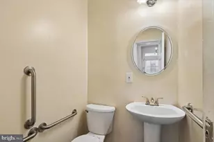 224 17th St NE, Washington, DC 20002 - Photo 7
