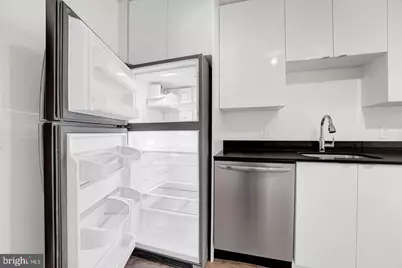460 New York NW #405, Washington, DC 20001 - Photo 7
