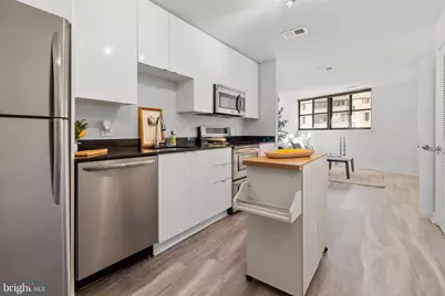 460 New York NW #405, Washington, DC 20001 - Photo 3