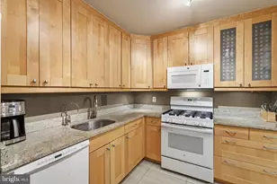 3001 Veazey Terrace NW, Washington, DC 20008 - Photo 15