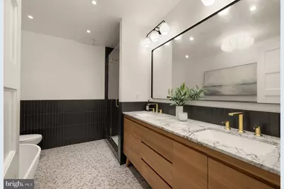 1237 4th Street NW #B, Washington, DC 20001 - Photo 11