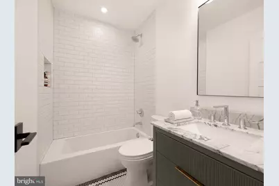 1237 4th Street NW #B, Washington, DC 20001 - Photo 19