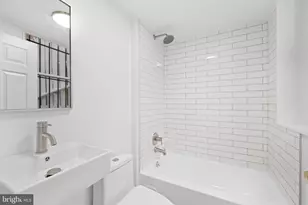 123 4th St SE, Washington, DC 20003 - Photo 31