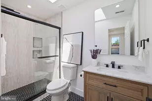 607 Otis Pl NW, Washington, DC 20010 - Photo 27