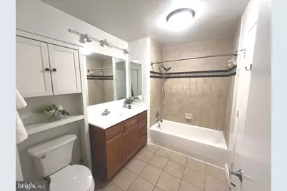 400 Massachusetts Avenue NW #1009, Washington, DC 20001 - Photo 17
