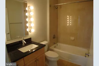 811 4th Street NW #304, Washington, DC 20001 - Photo 9