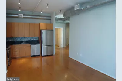 811 4th Street NW #304, Washington, DC 20001 - Photo 5