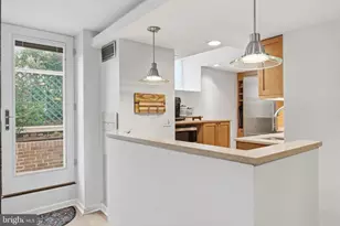 2123 California St NW, Washington, DC 20008 - Photo 9