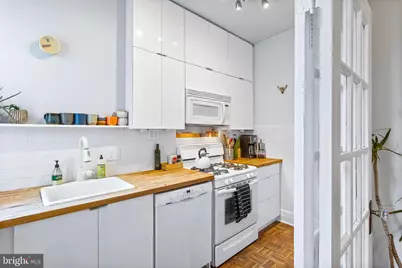 1734 P Street NW #53, Washington, DC 20036 - Photo 9