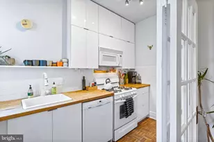 1734 P St NW, Washington, DC 20036 - Photo 9