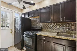 1633 R St SE, Washington, DC 20020 - Photo 27