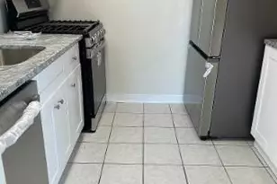 4201 Cathedral Ave NW, Washington, DC 20016 - Photo 3
