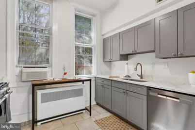 3039 Macomb Street NW #16, Washington, DC 20008 - Photo 9
