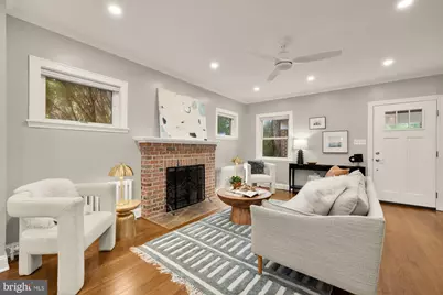 907 Varnum Street NE, Washington, DC 20017 - Photo 9