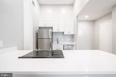 3213 M Street NW #3, Washington, DC 20007 - Photo 5