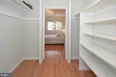 730 24th Street NW #512, Washington, DC 20037 - Photo 15