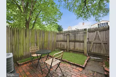 6 Snows Court NW, Washington, DC 20037 - Photo 17