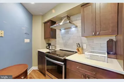 2111 Wisconsin Avenue NW #615, Washington, DC 20007 - Photo 13