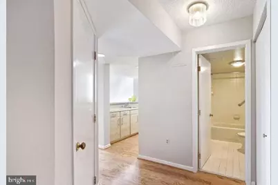 2111 Wisconsin Avenue NW #615, Washington, DC 20007 - Photo 3