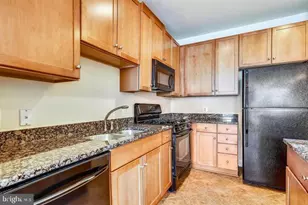 1451 Belmont St NW, Washington, DC 20009 - Photo 9