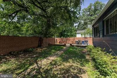 2712 S Dakota Avenue NE, Washington, DC 20018 - Photo 21