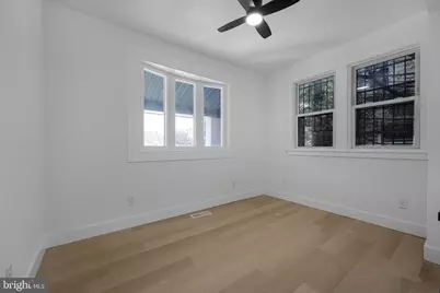 2712 S Dakota Avenue NE, Washington, DC 20018 - Photo 9