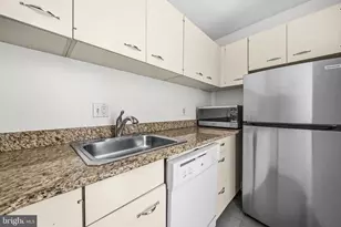 1800 R St NW, Washington, DC 20009 - Photo 9