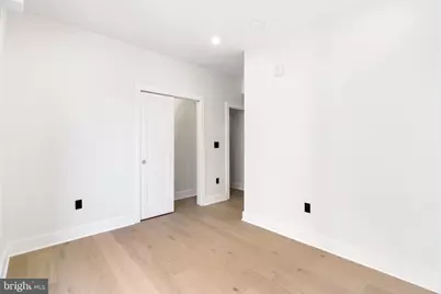 2504 41st Street NW #6, Washington, DC 20007 - Photo 13