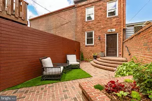 128 D St SE, Washington, DC 20003 - Photo 39