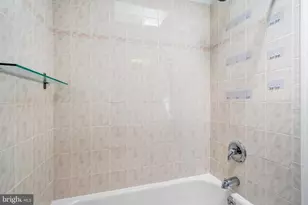1749 L St NE, Washington, DC 20002 - Photo 17