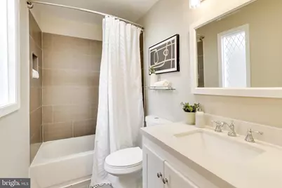 1238 Linden Place NE, Washington, DC 20002 - Photo 17
