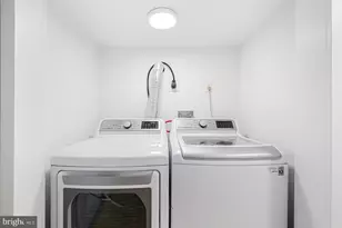 1721 L St NE, Washington, DC 20002 - Photo 25