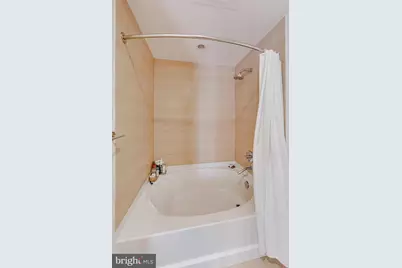 1010 Massachusetts Avenue NW #805, Washington, DC 20001 - Photo 15
