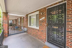 1407 K St SE, Washington, DC 20003 - Photo 29