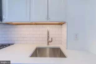 1915 16th St NW, Washington, DC 20009 - Photo 17