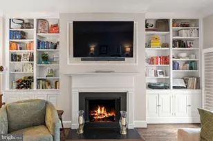 2011 Hillyer Pl NW, Washington, DC 20009 - Photo 3