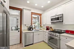 1747 Swann St NW, Washington, DC 20009 - Photo 13