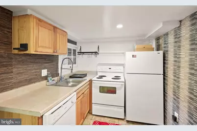 1747 Swann Street NW, Washington, DC 20009 - Photo 33