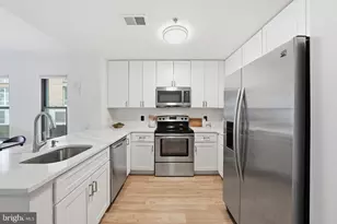 910 M St NW, Washington, DC 20001 - Photo 13