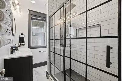 939 15th Street SE, Washington, DC 20003 - Photo 13