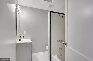 727 Otis Pl NW, Washington, DC 20010 - Photo 19