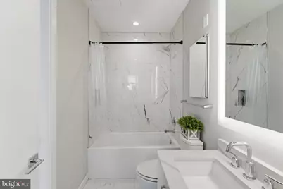 646 H Street NE #304, Washington, DC 20002 - Photo 31