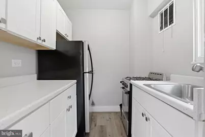 2720 Wisconsin Avenue NW #302, Washington, DC 20007 - Photo 9